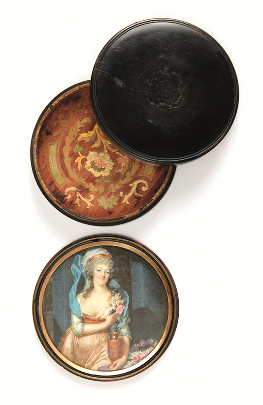 Tabatière à secret de Louis XVI à Varennes à double fond