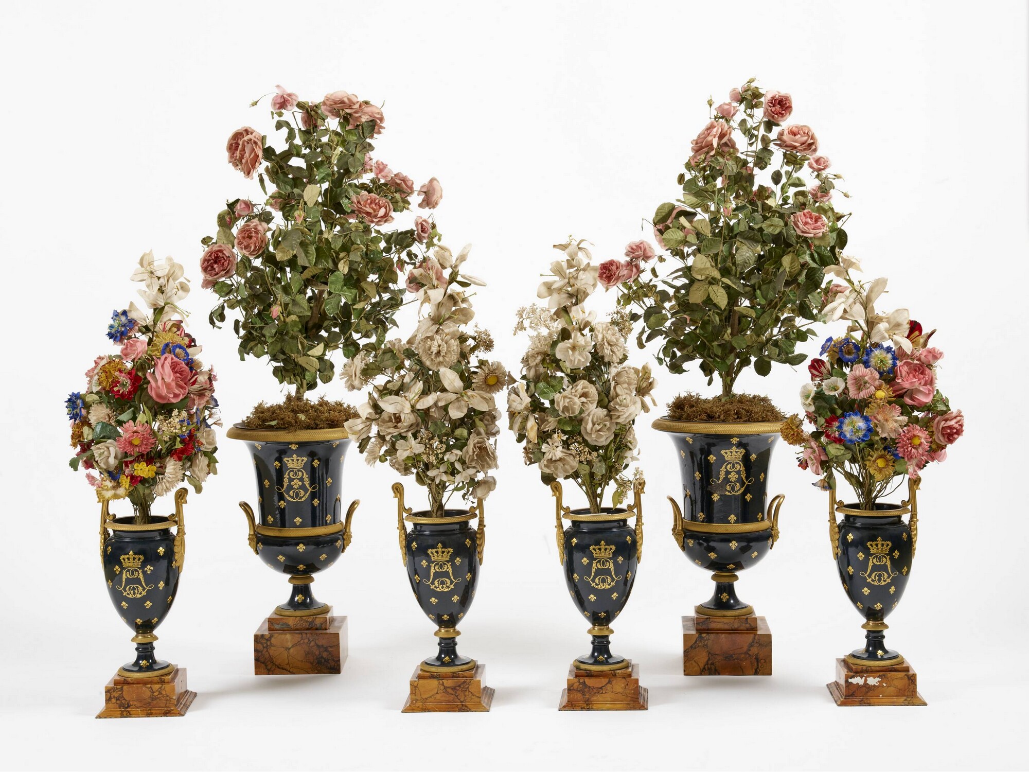 Bouquets d'autel de la Chapelle royale - Projet Jeunes Amis 2025