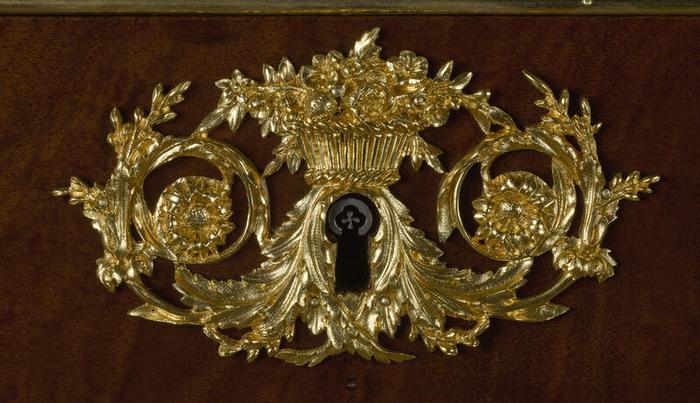 Visite : Le mobilier Louis XVI