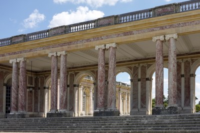 (de 0 à 14 ans) Les coulisses du Grand Trianon