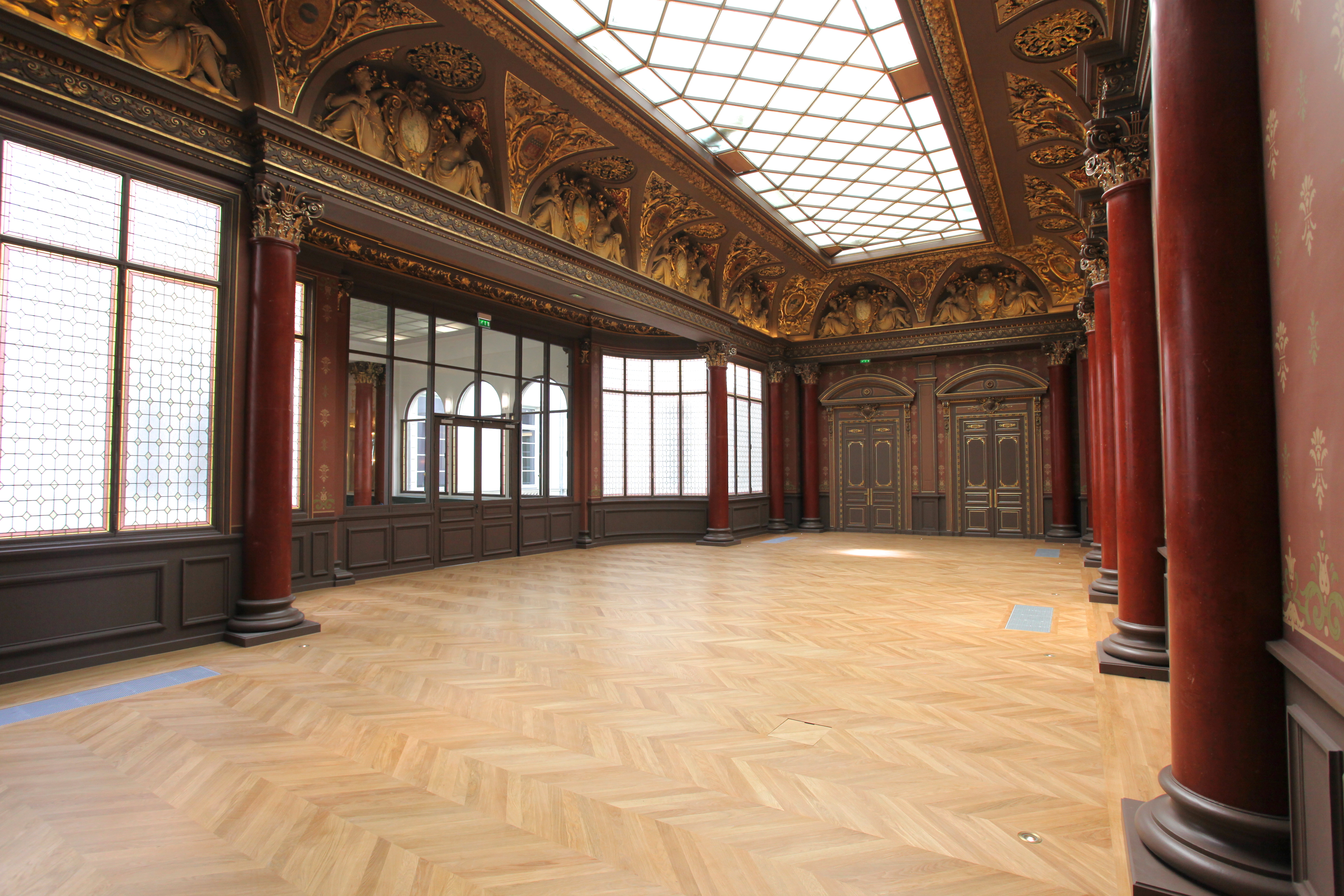 Visite : Hôtel Mercy-Argenteau : exposition Daniel Brush, L'art de la ligne et de la lumière